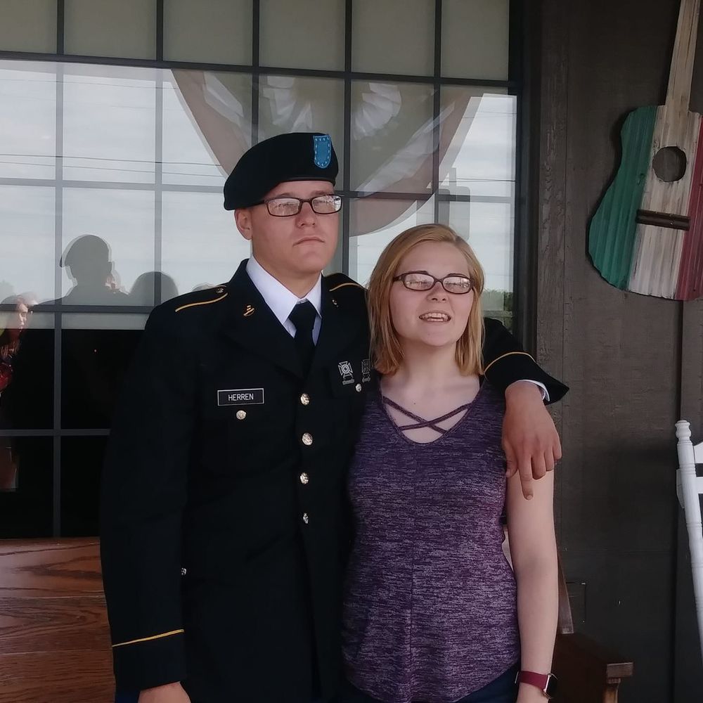 Meet your Posher, Ivy